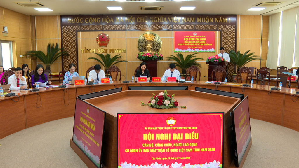 Đại biểu tham dự hội nghị