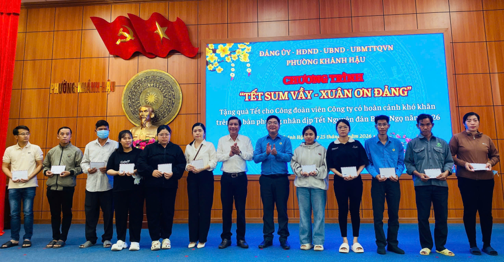 Đồng h&agrave;nh c&ugrave;ng doanh nghiệp chăm lo tết cho c&ocirc;ng nh&acirc;n lao động
