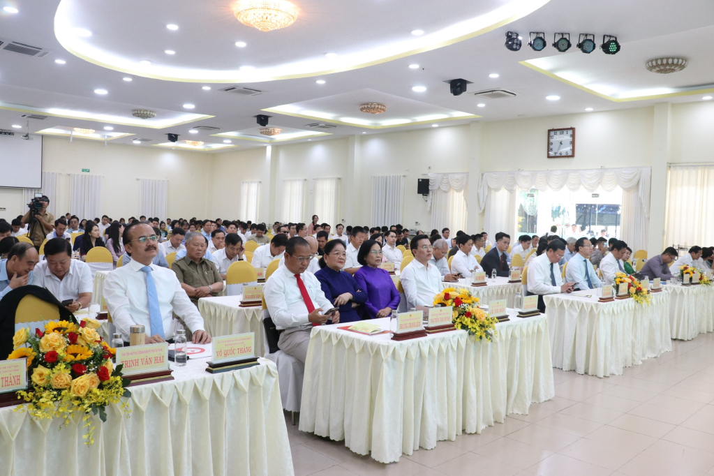 Ban Quản l&yacute; Khu kinh tế tỉnh T&acirc;y Ninh: Khẳng định vai tr&ograve; đầu t&agrave;u ph&aacute;t triển khu c&ocirc;ng nghiệp