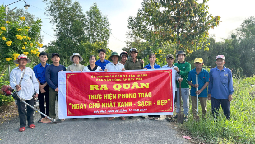 X&atilde; T&acirc;n Thạnh: Ra qu&acirc;n chung tay x&acirc;y dựng m&ocirc;i trường xanh - sạch - đẹp