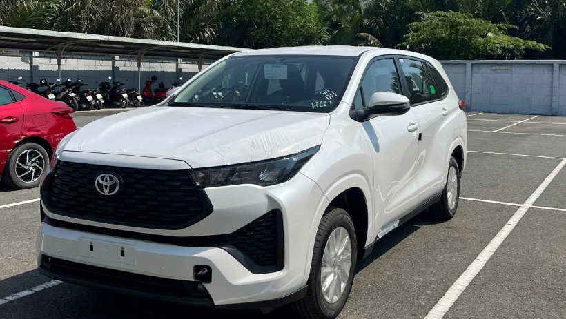 Loạt &ocirc; t&ocirc; mới mở b&aacute;n tại Việt Nam th&aacute;ng cuối năm: Xe 7 chỗ 'chiếm s&oacute;ng'