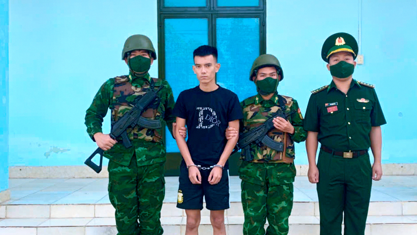 Đồn Bi&ecirc;n ph&ograve;ng Cửa khẩu Quốc tế Mộc B&agrave;i bắt đối tượng bị truy n&atilde; khi đang nhập cảnh v&agrave;o Việt Nam