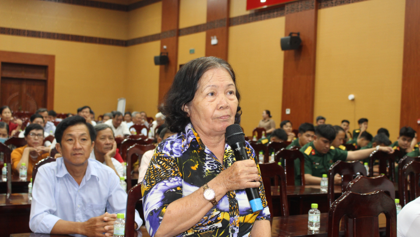 Cử tri x&atilde; Ch&acirc;u Th&agrave;nh kiến nghị nhiều vấn đề d&acirc;n sinh