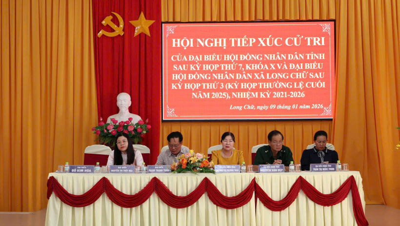 Cử tri x&atilde; bi&ecirc;n giới Long Chữ quan t&acirc;m kiến nghị về hạ tầng sản xuất