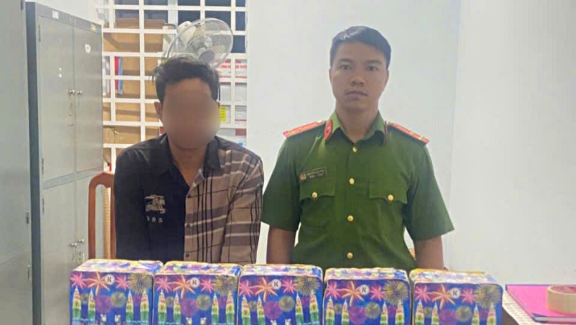 C&ocirc;ng an x&atilde; T&acirc;n Hội bắt đối tượng vận chuyển h&agrave;ng cấm