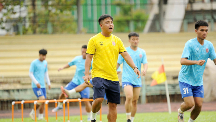 Huấn luyện vi&ecirc;n Ho&agrave;ng Nhật Nam &ndash; Người &acirc;m thầm giữ lửa cho b&oacute;ng đ&aacute; Long An