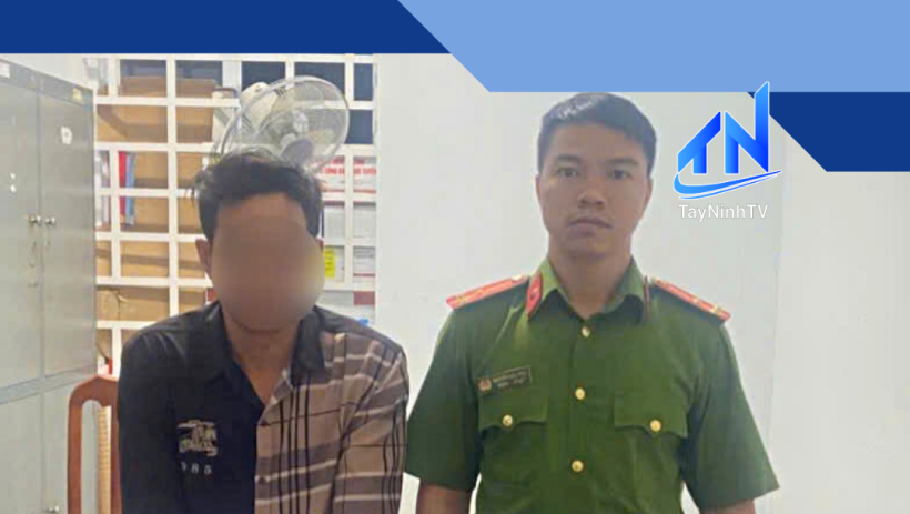 C&ocirc;ng an x&atilde; T&acirc;n Hội bắt đối tượng vận chuyển h&agrave;ng cấm