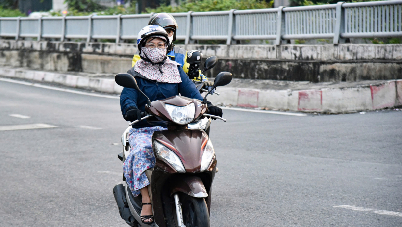 Thời tiết h&ocirc;m nay 11/01: TP.HCM s&aacute;ng 18 độ C, miền Bắc vẫn r&eacute;t dưới 5 độ C