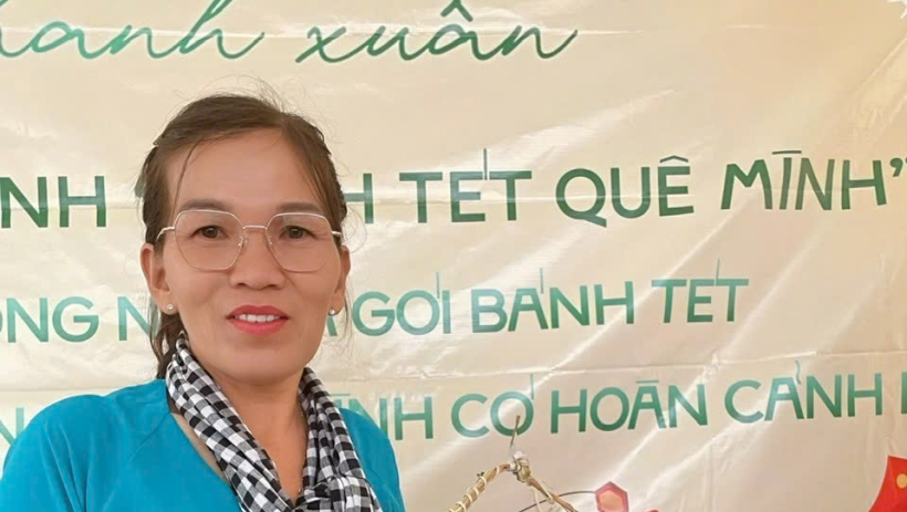 Nữ b&iacute; thư chi bộ ấp lu&ocirc;n v&igrave; lợi &iacute;ch người d&acirc;n