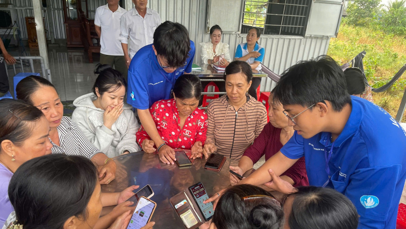 Khi c&ocirc;ng nghệ đi v&agrave;o đời sống