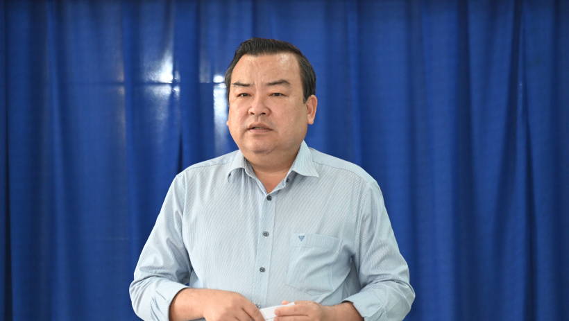 Ph&oacute; B&iacute; thư Tỉnh ủy Phạm H&ugrave;ng Th&aacute;i l&agrave;m việc tại x&atilde; Long Thuận