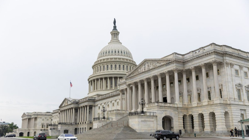 Ch&iacute;nh phủ Mỹ c&oacute; thể sẽ đ&oacute;ng cửa trong hai tuần tới