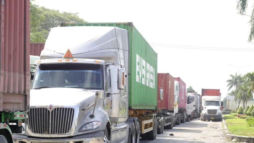 Đầu tư b&atilde;i xe, xử l&yacute; r&aacute;c thải từ container tại Cửa khẩu B&igrave;nh Hiệp