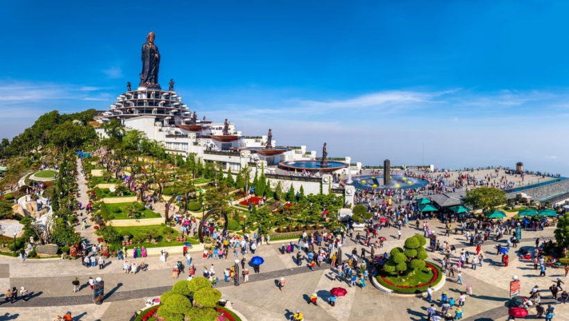 Hội xu&acirc;n N&uacute;i B&agrave; Đen 2026 diễn ra trong th&aacute;ng Gi&ecirc;ng