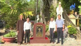 Hiệp H&ograve;a: Đ&oacute;n nhận Bằng c&ocirc;ng nhận C&acirc;y Di sản Việt Nam