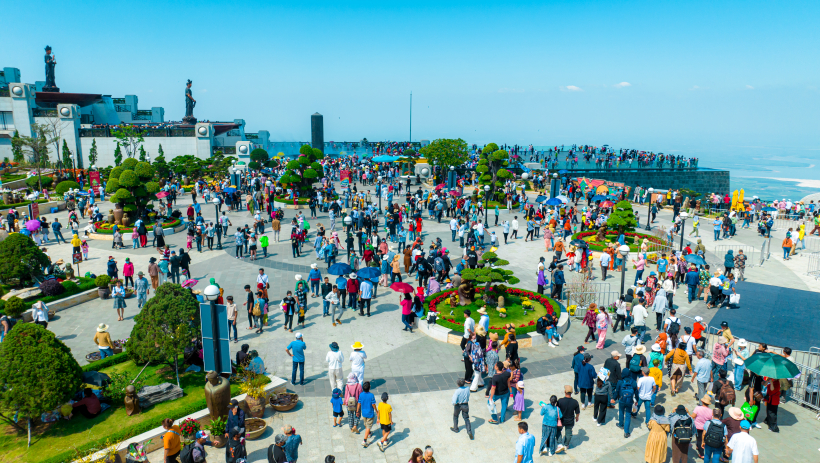 Năm 2025, T&acirc;y Ninh đ&oacute;n khoảng 8,8 triệu lượt kh&aacute;ch