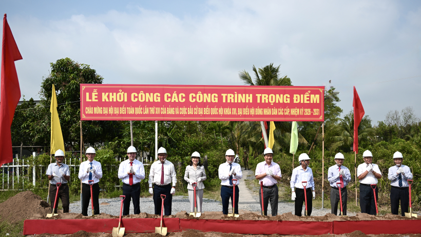 X&atilde; Cần Giuộc: Kh&aacute;nh th&agrave;nh, khởi c&ocirc;ng c&aacute;c c&ocirc;ng tr&igrave;nh ch&agrave;o mừng Đại hội XIV của Đảng