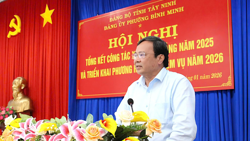 Chủ tịch UBND tỉnh L&ecirc; Văn Hẳn dự tổng kết c&ocirc;ng t&aacute;c x&acirc;y dựng Đảng tại phường B&igrave;nh Minh