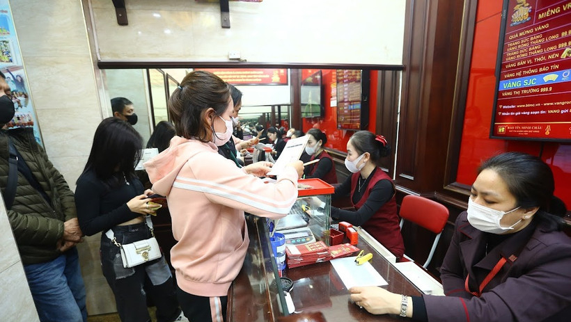 C&oacute; thể bị phạt đến 400 triệu đồng nếu mua, b&aacute;n v&agrave;ng miếng kh&ocirc;ng c&oacute; giấy ph&eacute;p