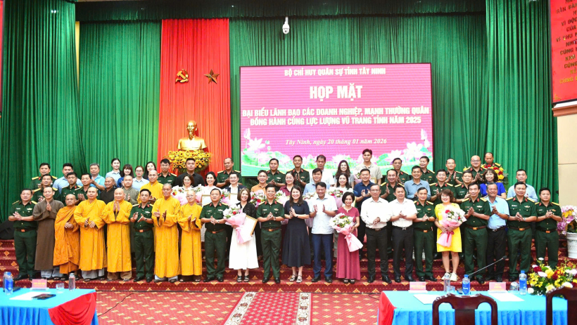 Bộ Chỉ huy Qu&acirc;n sự tỉnh họp mặt tri &acirc;n c&aacute;c doanh nghiệp, nh&agrave; hảo t&acirc;m năm 2025