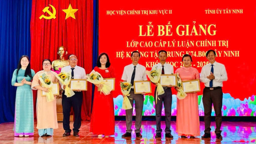 Đại hội XIV của Đảng v&agrave; y&ecirc;u cầu mới đối với c&ocirc;ng t&aacute;c c&aacute;n bộ trong thời đại số