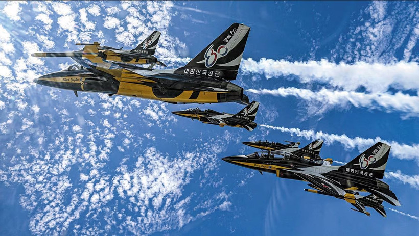 Nhật Bản lần đầu cung cấp hỗ trợ tiếp liệu cho m&aacute;y bay qu&acirc;n sự H&agrave;n Quốc