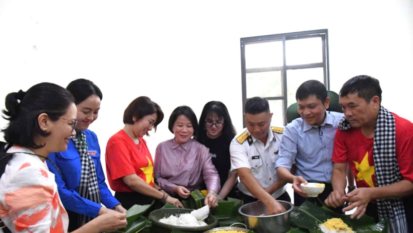 Xu&acirc;n về nơi đảo xa