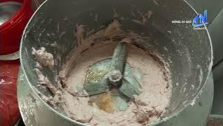 Ngỡ ng&agrave;ng cơ sở ở phố cổ sản xuất 300 tấn gi&ograve; chả sử dụng h&agrave;n the | TayNinhTV