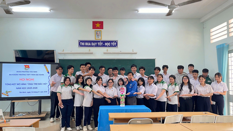 Trường THPT Trần Đại Nghĩa: Quan t&acirc;m gi&aacute;o dục kỹ năng mềm cho học sinh 