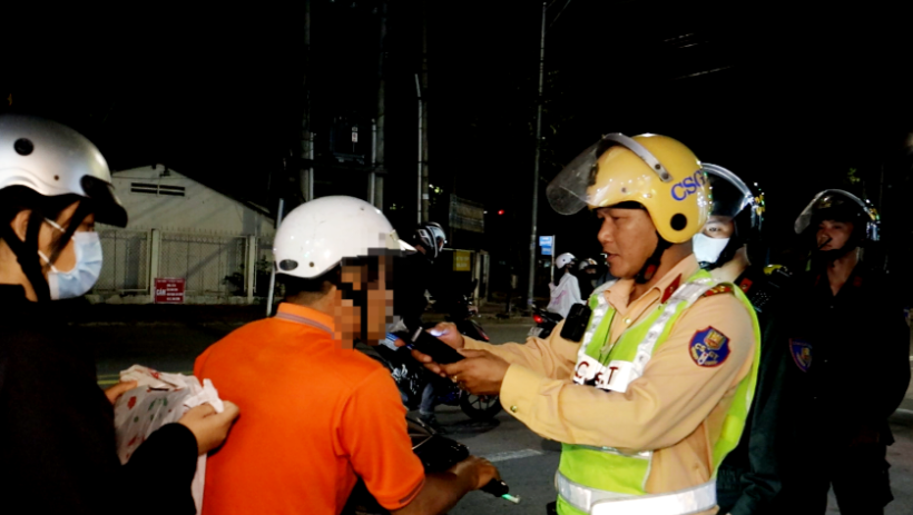 Triển khai đồng bộ c&aacute;c giải ph&aacute;p, xử l&yacute; nghi&ecirc;m vi phạm giao th&ocirc;ng 