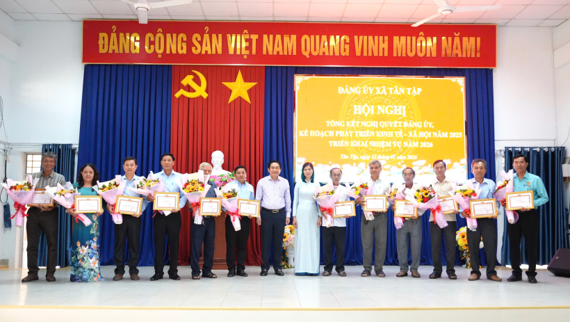 X&atilde; T&acirc;n Tập: Thực hiện đạt v&agrave; vượt 14/14 chỉ ti&ecirc;u Nghị quyết Đảng ủy năm 2025