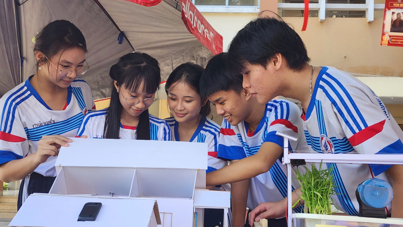 Ng&agrave;y hội STEAM &ndash; s&acirc;n chơi khoa học, bổ &iacute;ch của học sinh