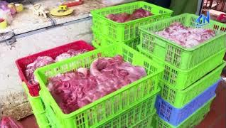 Khởi tố đường d&acirc;y giết mổ, mua b&aacute;n gần 5 tấn thịt heo bệnh