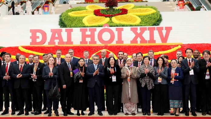 Cần phải thay đổi c&aacute;ch nghĩ, c&aacute;ch l&agrave;m, m&ocirc; h&igrave;nh tăng trưởng