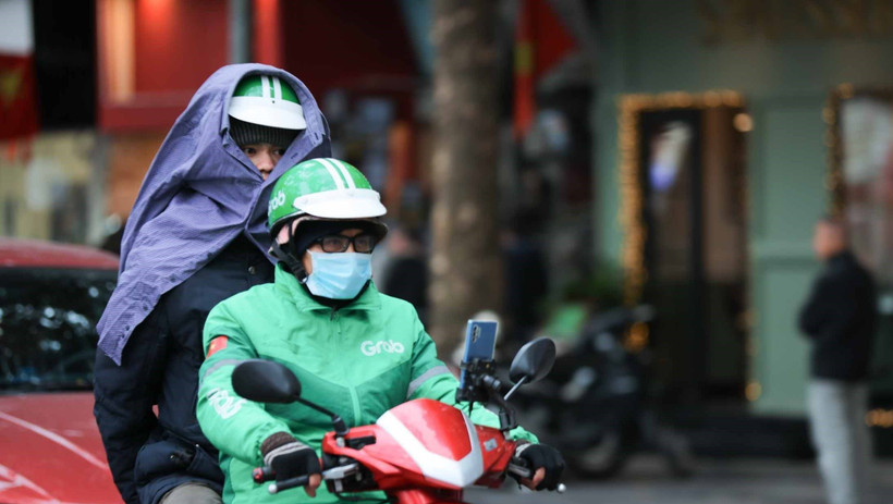 Cảnh b&aacute;o nguy cơ liệt d&acirc;y thần kinh số 7 ngoại bi&ecirc;n khi trời r&eacute;t đậm