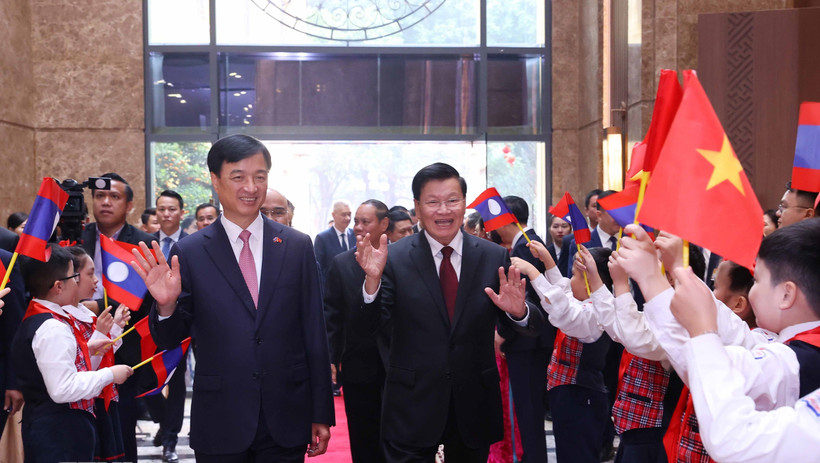 Chuyến thăm của Chủ tịch nước Thongloun Sisoulith đến Việt Nam g&oacute;p phần thắt chặt quan hệ Việt-L&agrave;o