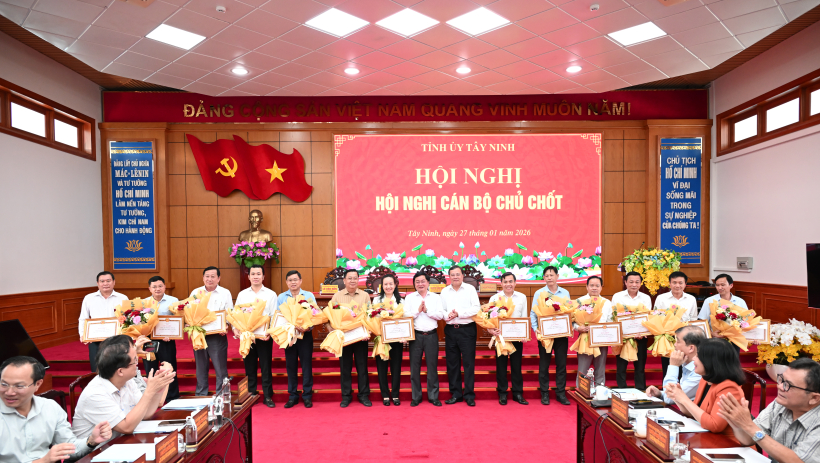 Tỉnh ủy T&acirc;y Ninh: Khen thưởng 25 đảng bộ ho&agrave;n th&agrave;nh xuất sắc nhiệm vụ