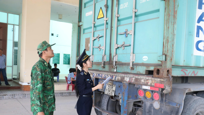 Hạ tầng thương mại tr&ecirc;n địa b&agrave;n tỉnh tiếp tục được mở rộng, ph&aacute;t triển đồng bộ