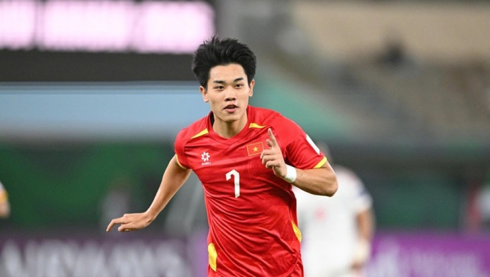 C&uacute; đ&aacute;nh đầu của Đ&igrave;nh Bắc được AFC vinh danh