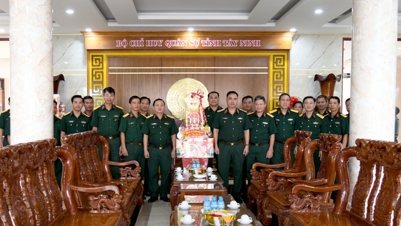 Đảng ủy, Bộ Tư lệnh Qu&acirc;n khu 7: Thăm ch&uacute;c tết c&aacute;n bộ, chiến sĩ lực lượng vũ trang tỉnh T&acirc;y Ninh