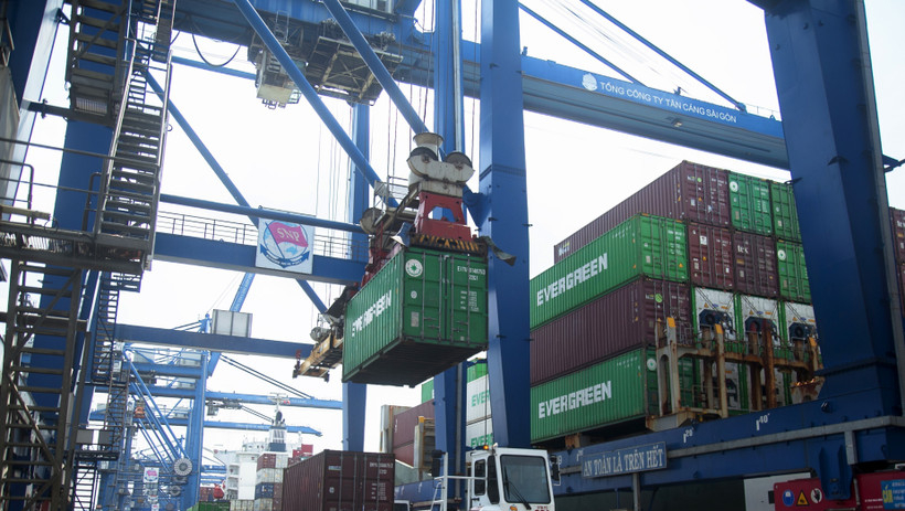 Xuất khẩu 2026: Chuyển dịch từ 'lượng' sang 'chất'chinh phục mục ti&ecirc;u 550 tỷ USD