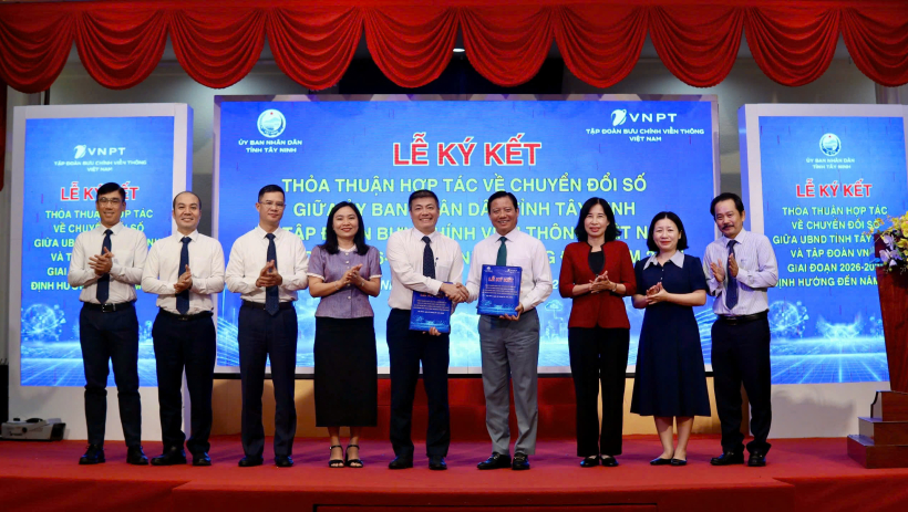 UBND tỉnh T&acirc;y Ninh v&agrave; VNPT k&yacute; kết thỏa thuận hợp t&aacute;c về chuyển đổi số