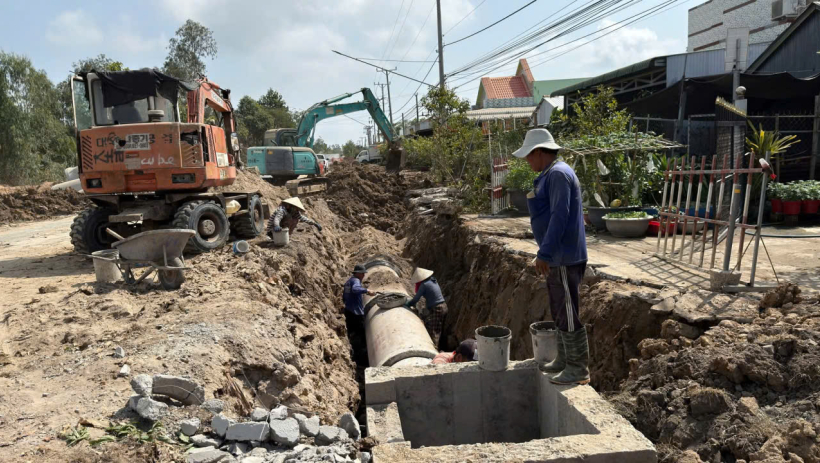 Hơn 10 tỉ đồng gia cố, mở rộng Đường tỉnh 831 tr&ecirc;n địa b&agrave;n x&atilde; T&acirc;n Hưng