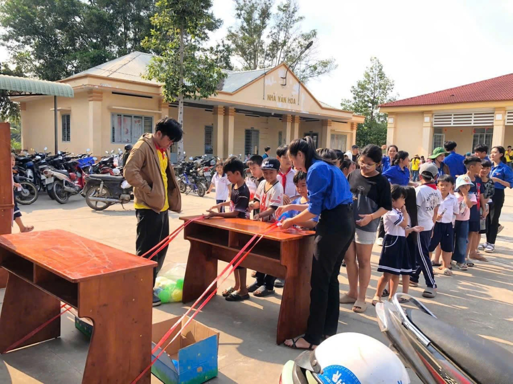 Các đơn vị tổ chức hoạt động vui chơi cho thiếu nhi