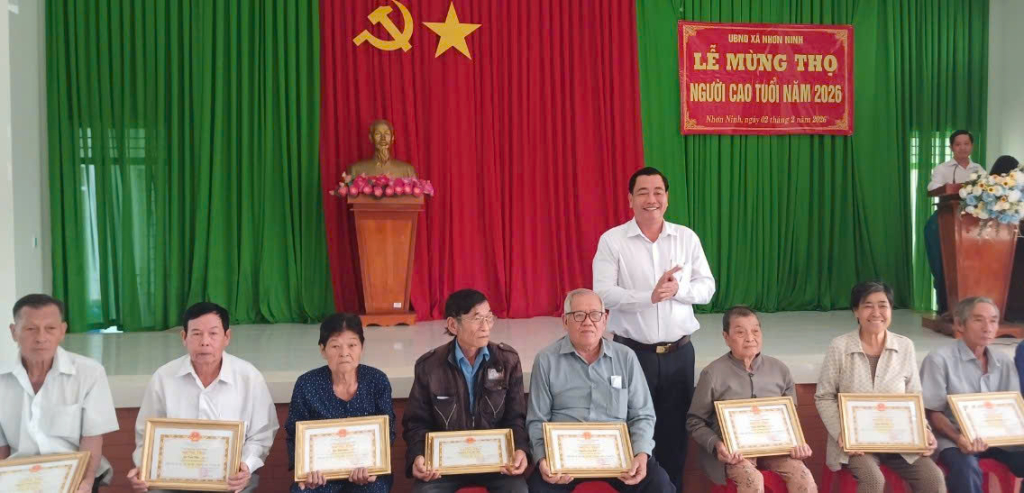 X&atilde; Nhơn Ninh mừng thọ người cao tuổi năm 2026
