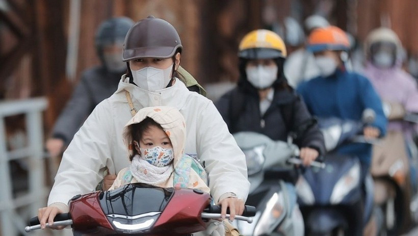 Thời tiết ng&agrave;y 1/2: Kh&ocirc;ng kh&iacute; lạnh ảnh hưởng rộng khắp c&aacute;c tỉnh miền Bắc