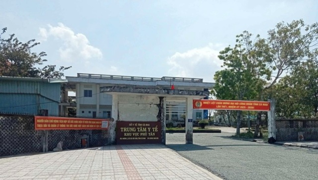 Ng&agrave;nh y tế C&agrave; Mau nợ lương gần 29 tỉ đồng