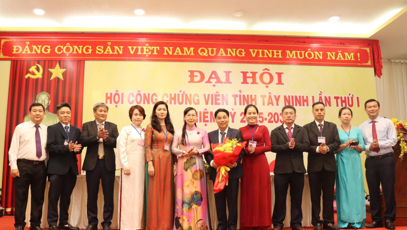 &Ocirc;ng Trần Văn Ch&acirc;u giữ chức Chủ tịch Hội C&ocirc;ng chứng vi&ecirc;n tỉnh T&acirc;y Ninh