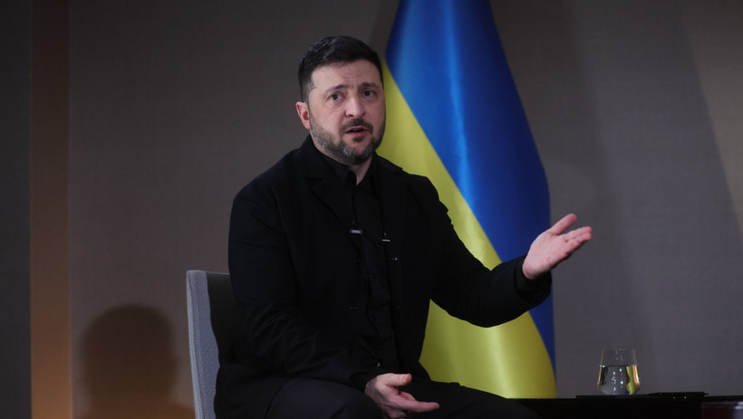 Tổng thống Ukraine th&ocirc;ng b&aacute;o l&ugrave;i thời điểm đ&agrave;m ph&aacute;n với Mỹ v&agrave; Nga